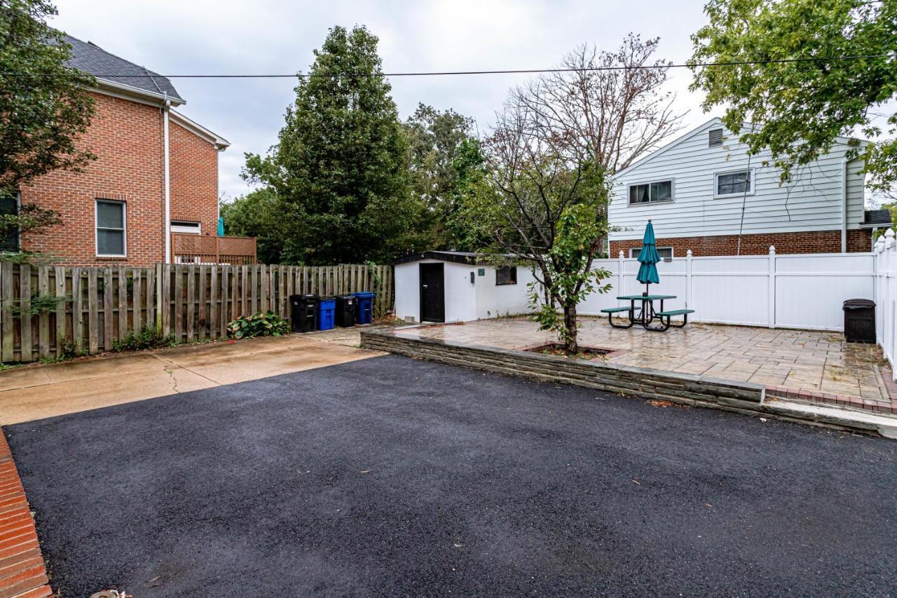 Escape To Our Cozy 3 Bed Rm 2 Bath Unit In Alexandria Va Villa Bagian luar foto