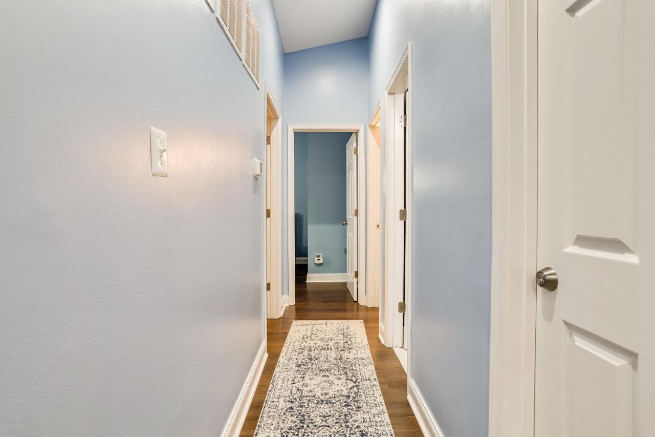 Escape To Our Cozy 3 Bed Rm 2 Bath Unit In Alexandria Va Villa Bagian luar foto