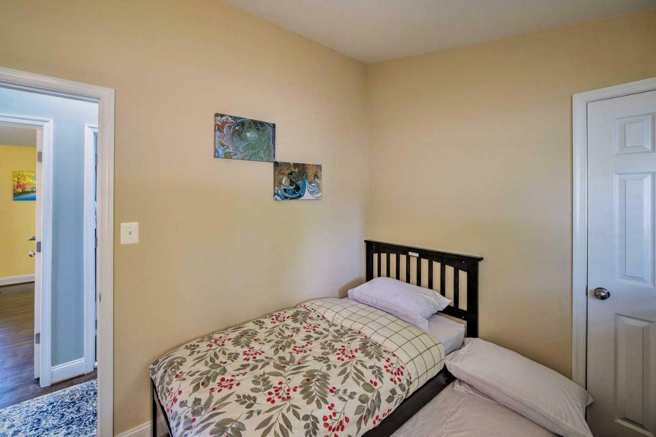 Escape To Our Cozy 3 Bed Rm 2 Bath Unit In Alexandria Va Villa Bagian luar foto